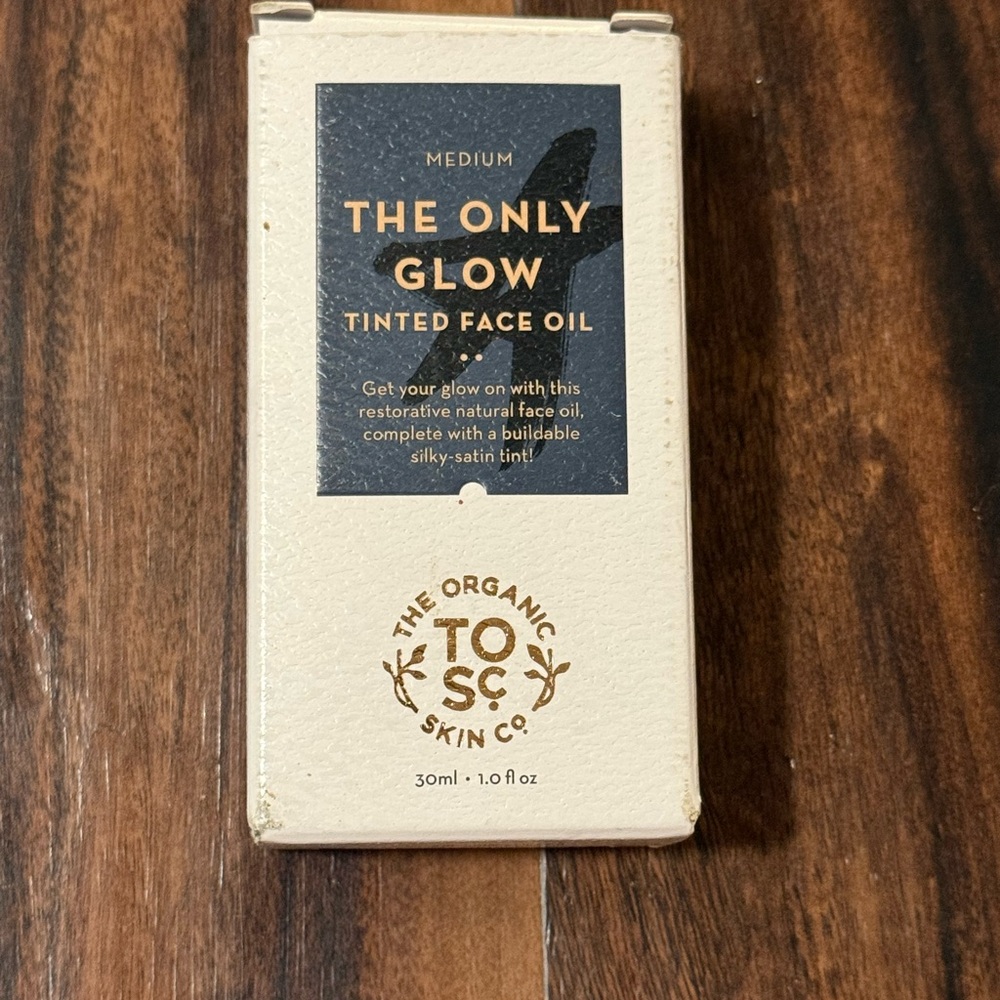 TOCC The Only Glow Tinted Face Oil - Medium (Cream) - Picture 2 of 3
